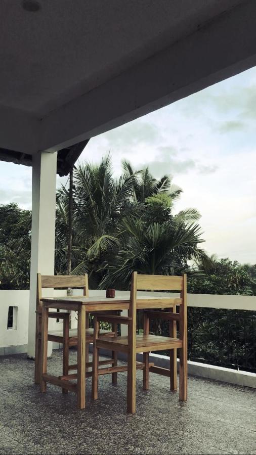 Tiara Homestay Plambi Exterior foto