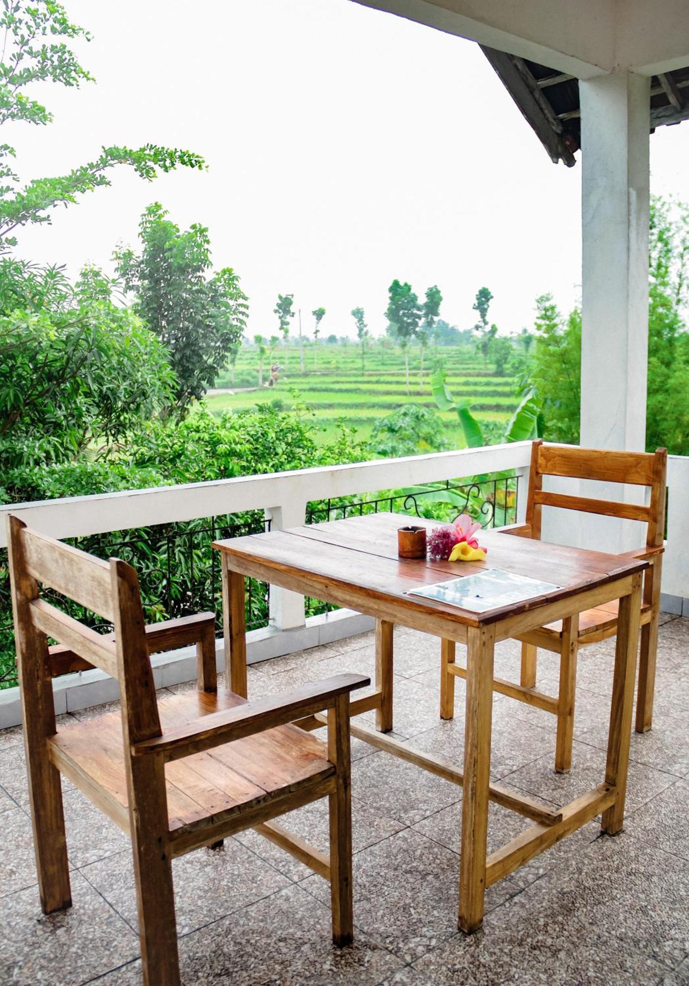 Tiara Homestay Plambi Exterior foto